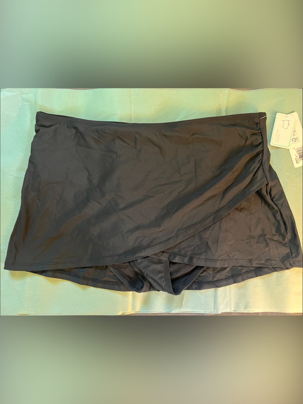NWT Women’s Black Swim Skirt